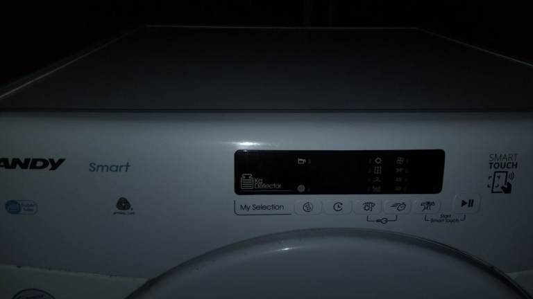9kg condenser dryer smart touch 
