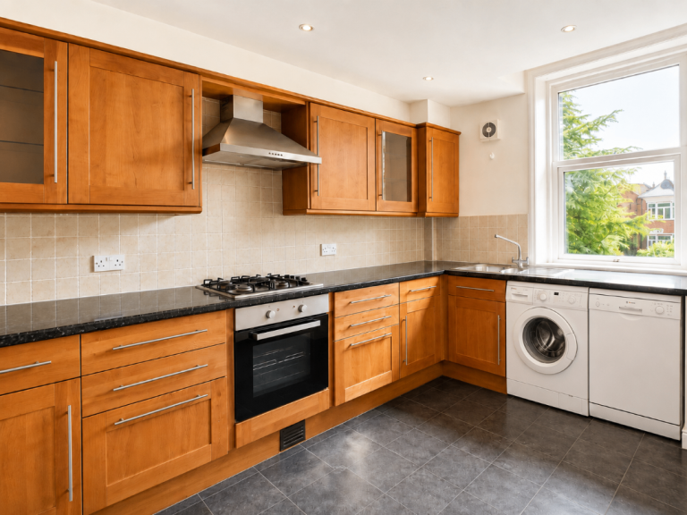 2 bed flat in Wallasey