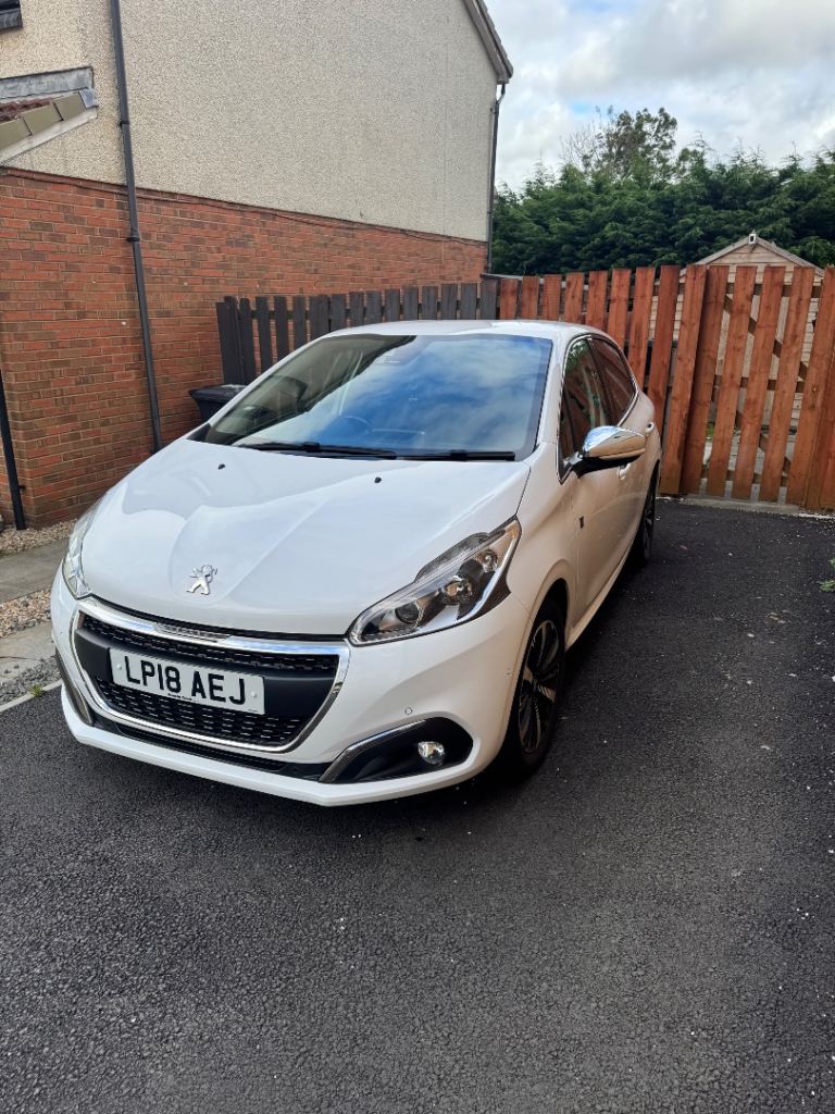 Peugeot, 208, Hatchback, 2018, Manual, 1199 (cc), 5 doors