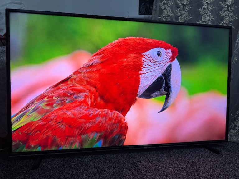 📺 Hitachi 55” Smart 4K UHD HDR TV – Excellent Condition