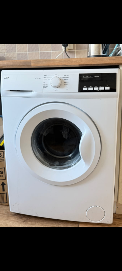 image for LOGIK 8KG WASHING machine. £80 free delivery 