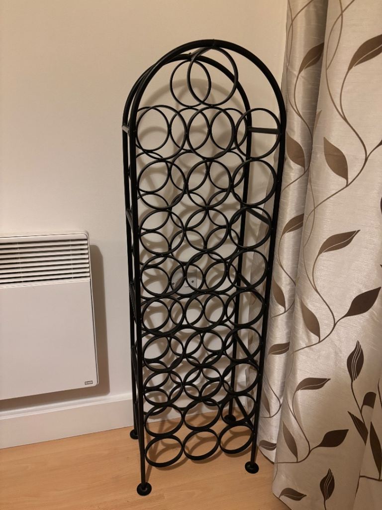 Black Metal Wine Rack – Excellent Condition