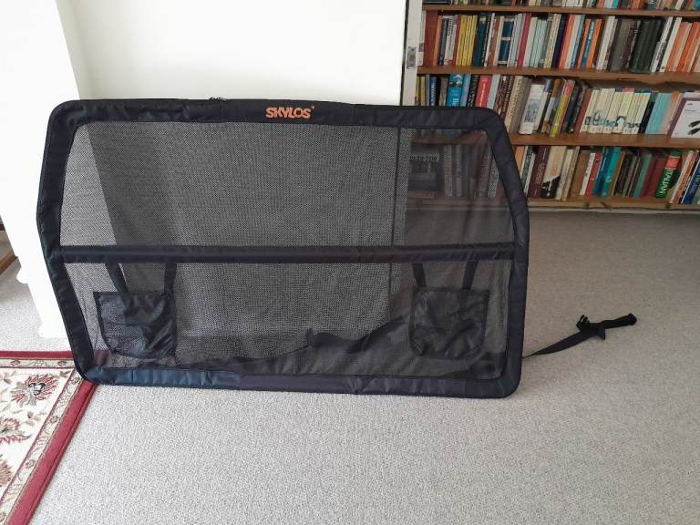 Brand new safety dog barrier for car boot or back seat use