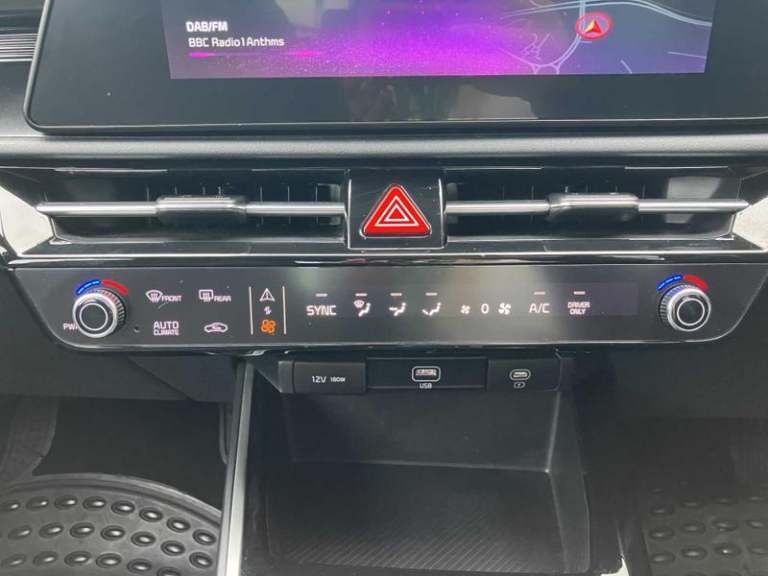 2024 Kia Niro 1.6 GDi 127 Hybrid 2 Nav 5dr DCT ESTATE PETROL/ELECTRIC Automatic