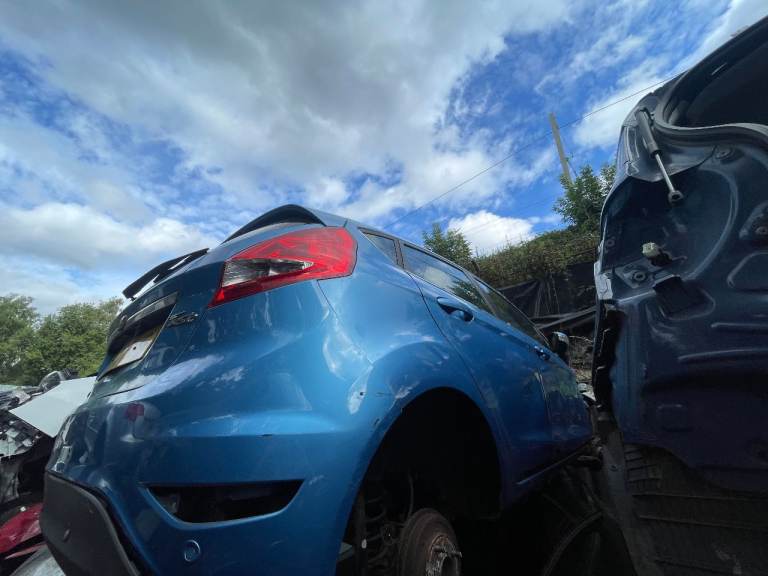 FORD FIESTA 2010 1.4 DIESEL BREAKING FOR PARTS 