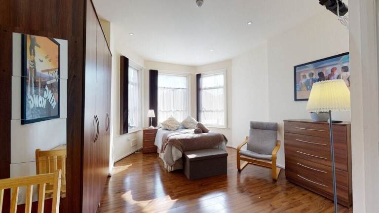 Studio to rent on Anson Road, London, 011-222 