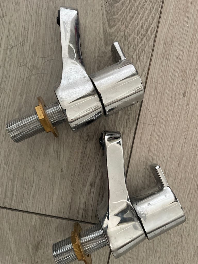 Armotage Shanks Taps