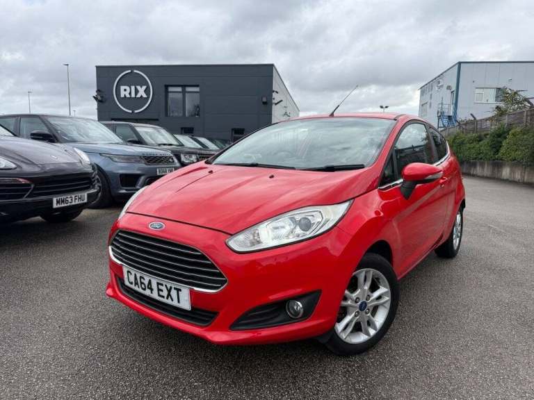 2015 Ford Fiesta 1.25 Zetec Hatchback 3dr Petrol Manual Euro 5 (82 ps) 7 SERVICES Hatchback Petro...