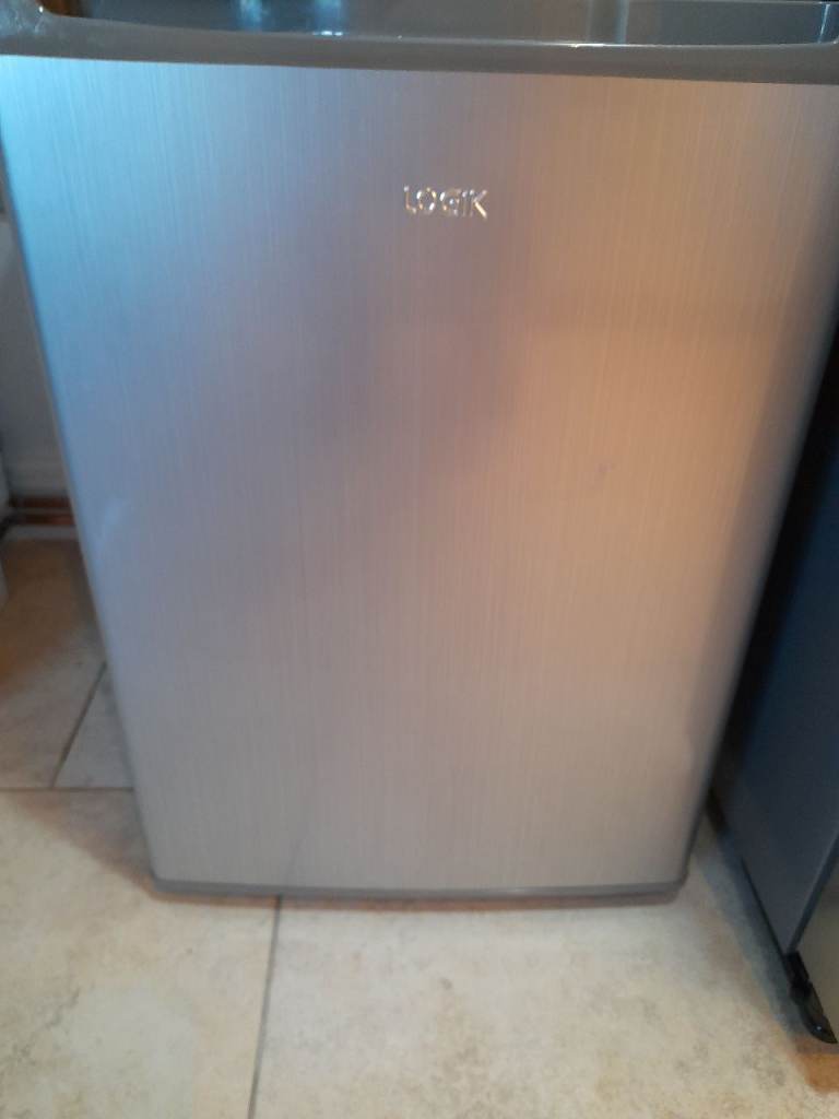 Logik mini fridge