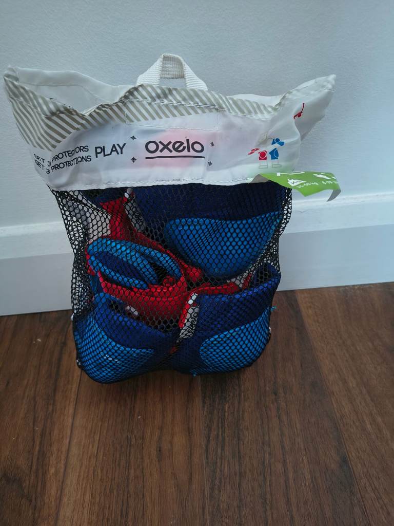 Decathlon Oxelo kids skate/scooter pads size XS