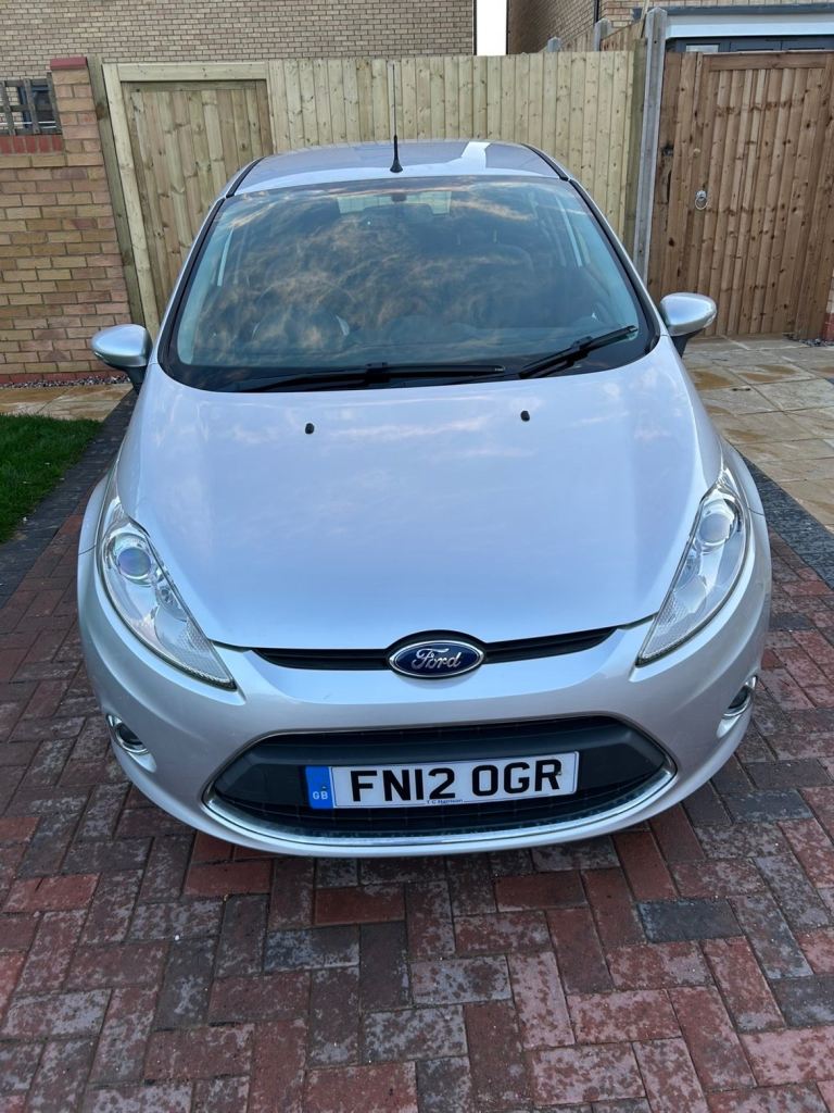 Ford, FIESTA, Hatchback, 2012, Manual, 1242 (cc), 5 doors