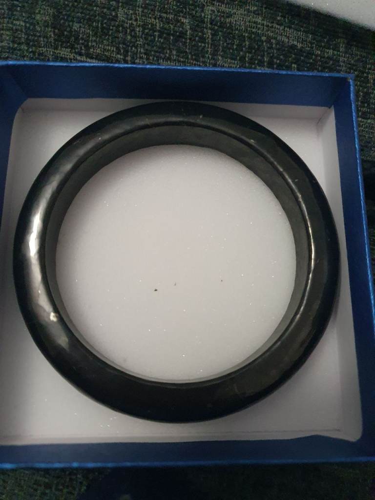 Solid heavy Shungite Bangle SIZE  7- 7.5 AND 8-8.5 Brand new 