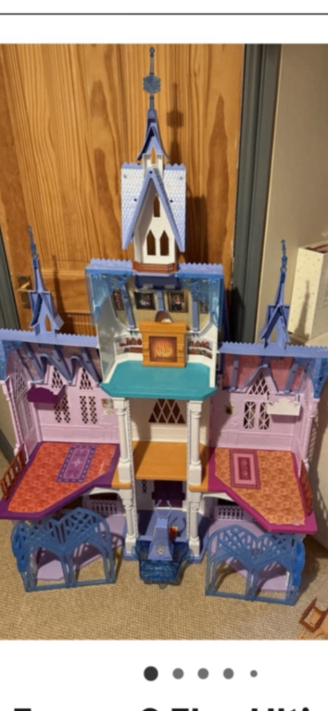 Frozen princess castle 