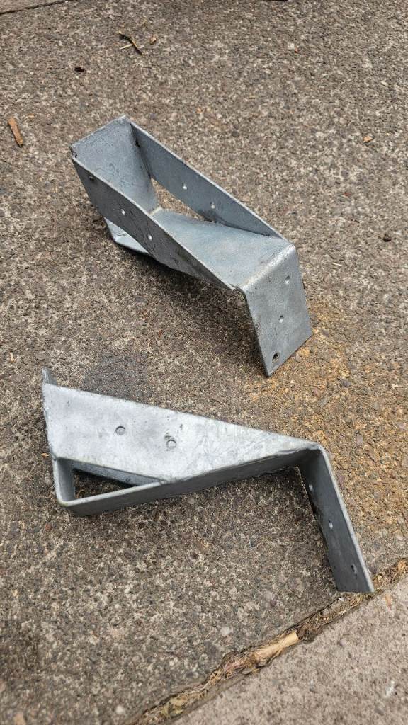 Pair of Galvanised Steel Brackets – Sturdy, Good Condition