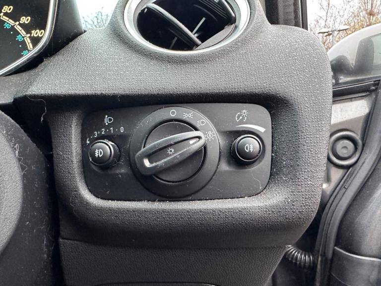 2016 Ford Fiesta 1.0T EcoBoost Titanium Euro 6 (s/s) 5dr HATCHBACK Petrol Manual