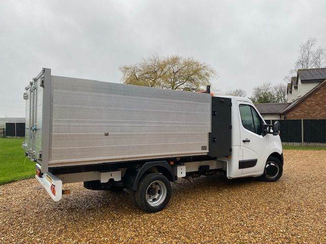 Nissan, INTERSTAR, arb .waste .tipper , 2024, Manual, 2298 (cc) 