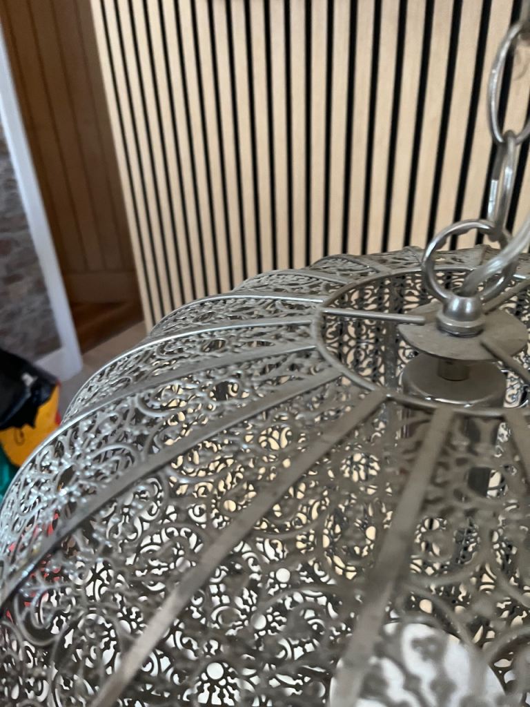 Decorative Silver Metal Hanging Electric Light pendant 