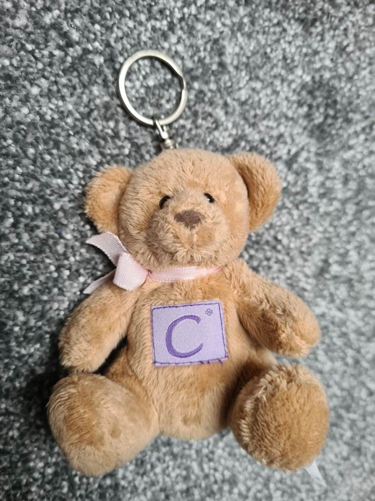 Russ Berrie C initial bear keyring 