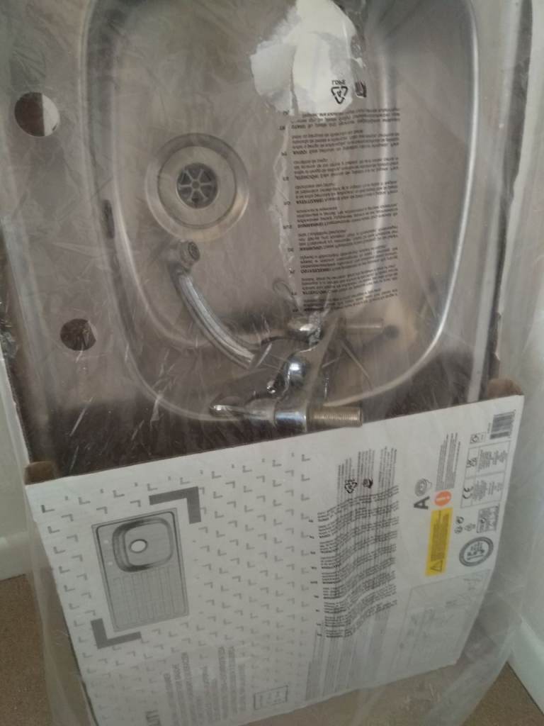 Kitchen utility sink