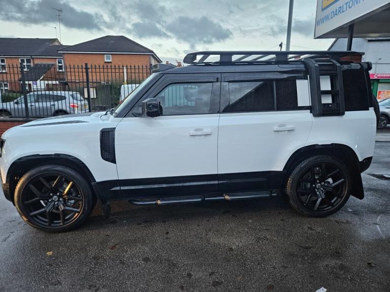 2025 Land Rover Defender X-DYNAMIC SE  ( 7 Seater) * BIG SPEC * Estate Diesel Automatic
