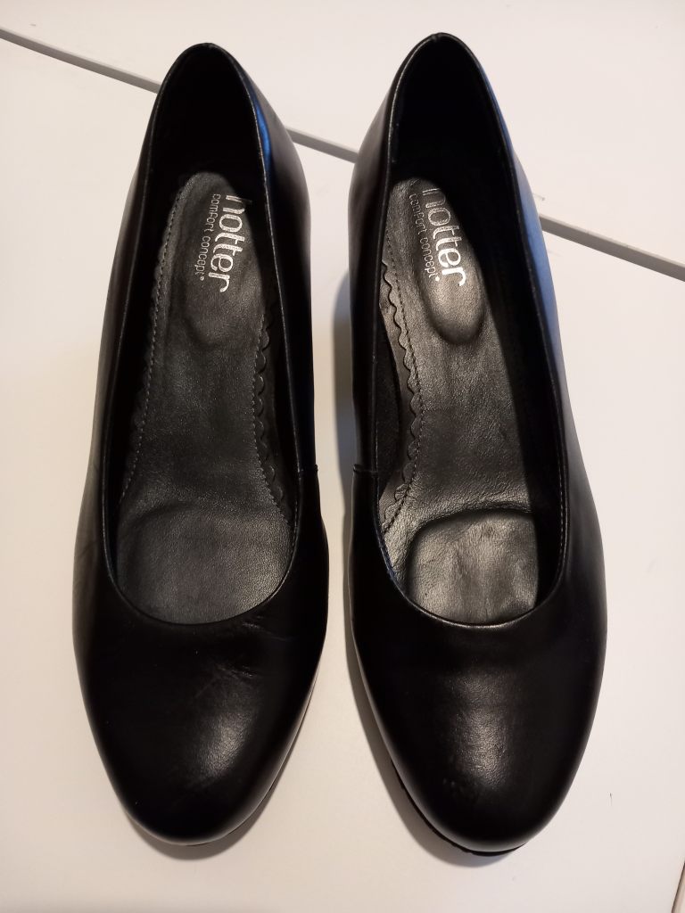 Ladies HOTTERShoes size 5.5 Leather