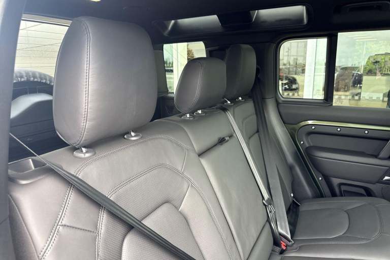 2025 Land Rover Defender 110 3.0 D250 MHEV X-Dynamic HSE Auto 4WD Euro 6 (s/s) 5dr SUV Automatic