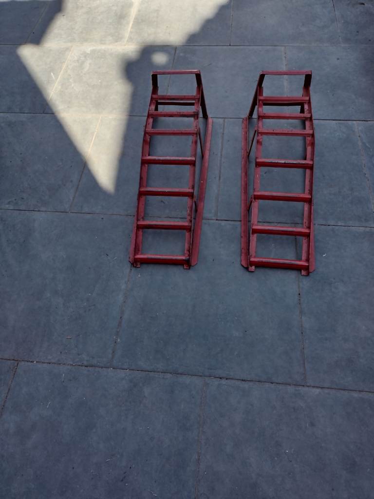 Car ramps, Axle stands & working platform