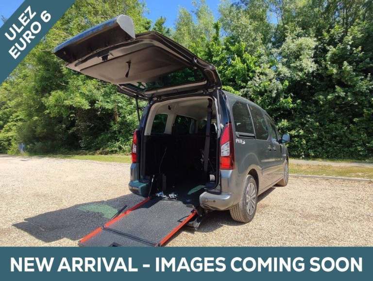 2017 Peugeot Partner Tepee 1.6 BlueHDi 100 Allure 5dr MPV DIESEL Manual