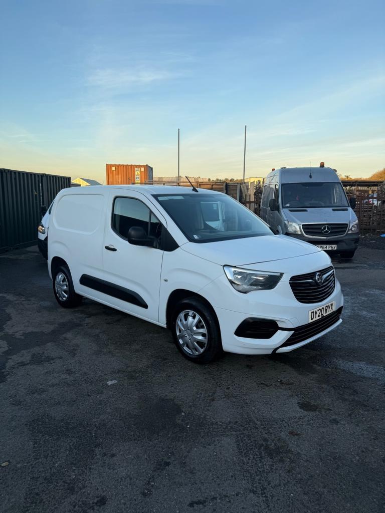 2020 Vauxhall Combo 2300 1.5 Turbo D 100ps H1 Sportive Van PANEL VAN Diesel Manual