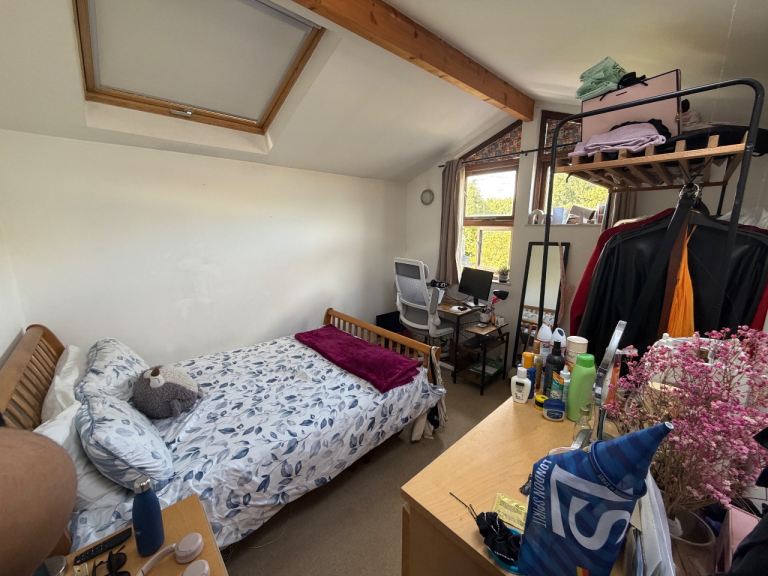 Double Room Available in Friendly 5-Bed House Share