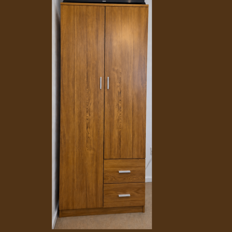 Modern Wardrobe with Drawers – Compact & Practical Storage