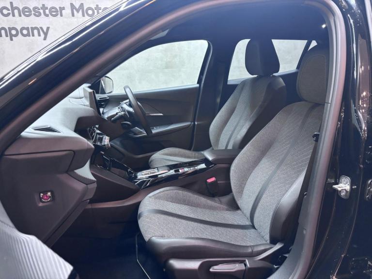  Peugeot 2008 1.2 PureTech Allure EAT Euro 6 (s/s) 5dr Petrol Automatic