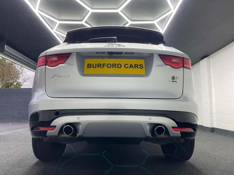 2016 Jaguar F-Pace 3.0d V6 S 5dr Auto AWD ESTATE DIESEL Automatic