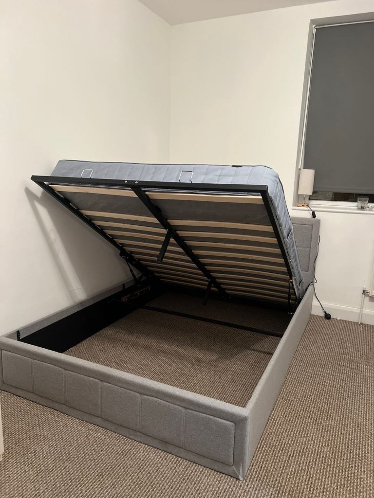 Double bed with mattress for £130