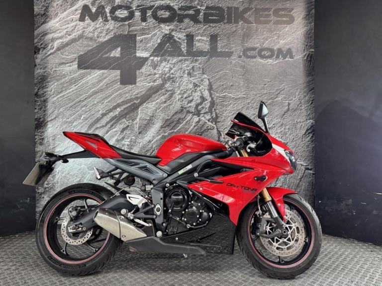 TRIUMPH DAYTONA 675 2014