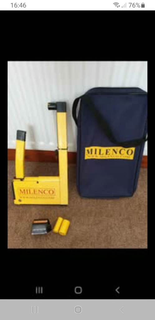 Milenco caravan/motorhome wheel clamp comes with 2 adapters  2 keys plus storage zip bag . 