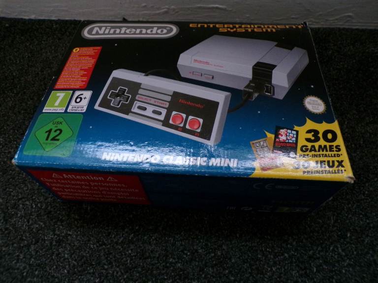 genuine nintendo  mini nes console with 100's of games sale or swap