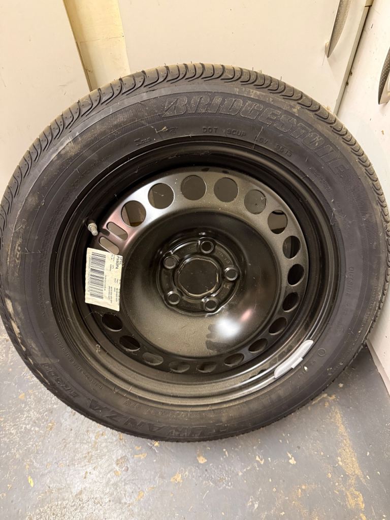 Bridgestone Turanza ER300 225/55/17 Tyre + Steel Rim