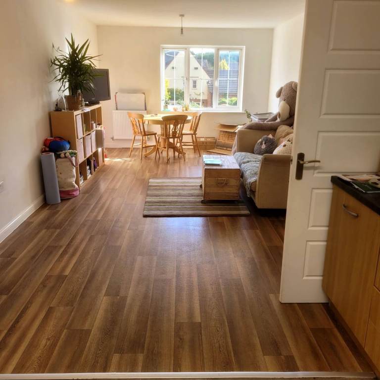 West Sussex Storrington 2 bed flat wanting a 2 bed house to Little hampton or Woodingdean Brighton