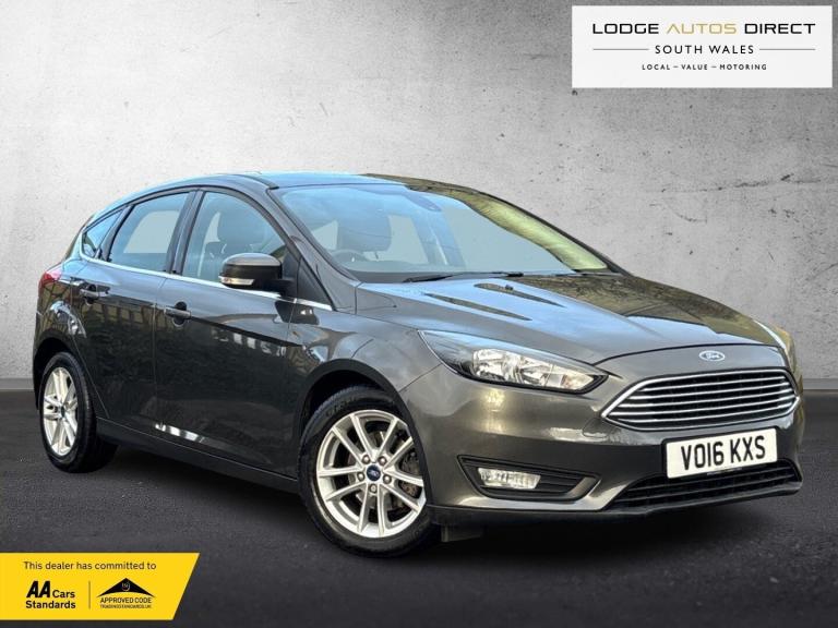 FORD FOCUS 1.6 Zetec 2016