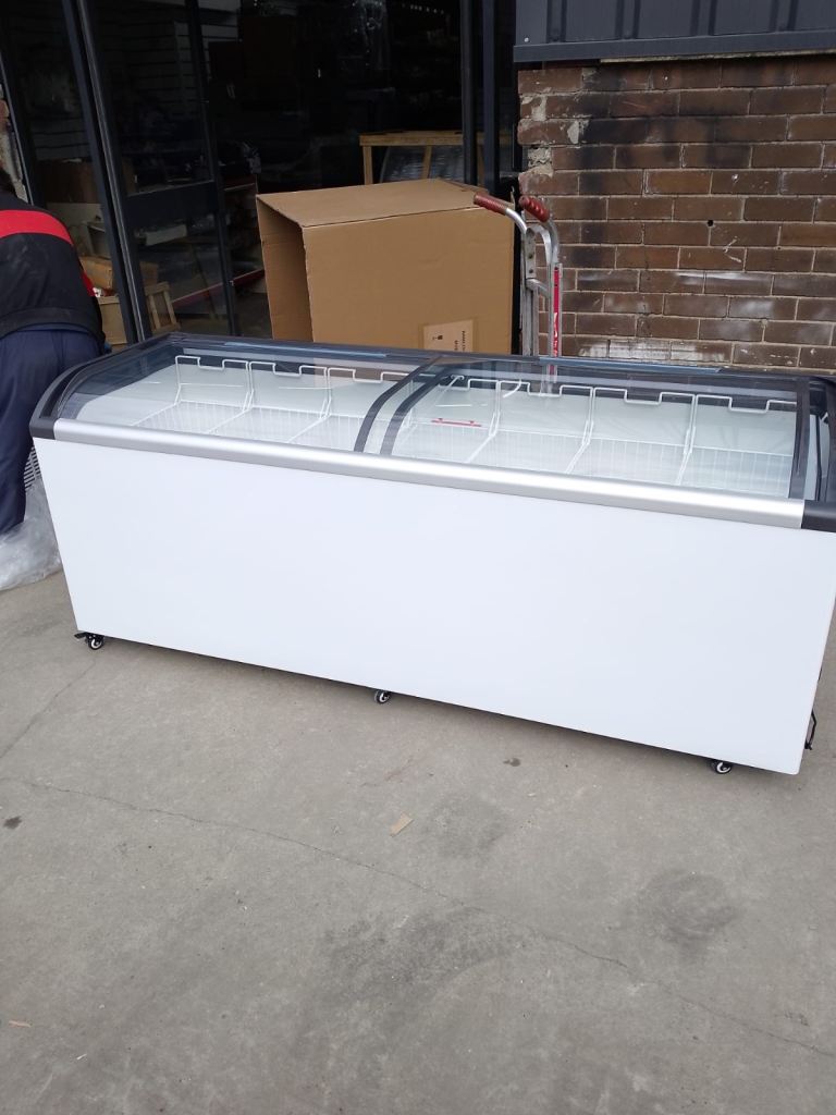 Display chest freezer shop jumbo freezer + baskets new