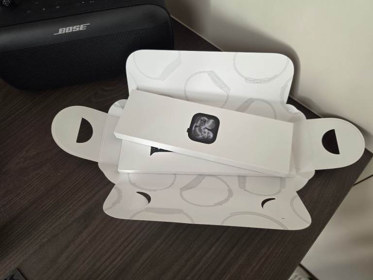 Brand New Sealed Apple 11 Smartwatch 46mm gps