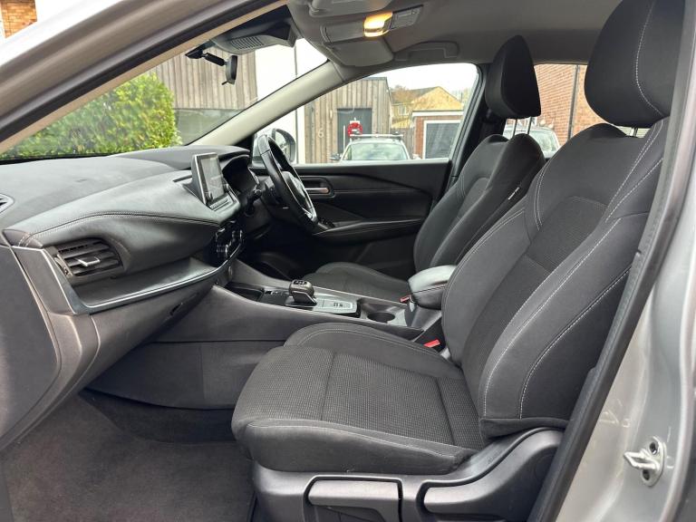 2022 Nissan Qashqai 1.3 DIG-T MHEV Acenta Premium XTRON Euro 6 (s/s) 5dr HATCHBACK Petrol/Electri...