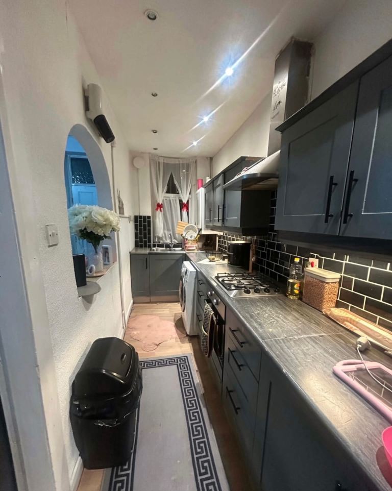 HOUSE FOR RENT - BRADFORD 7 - 2 Be 