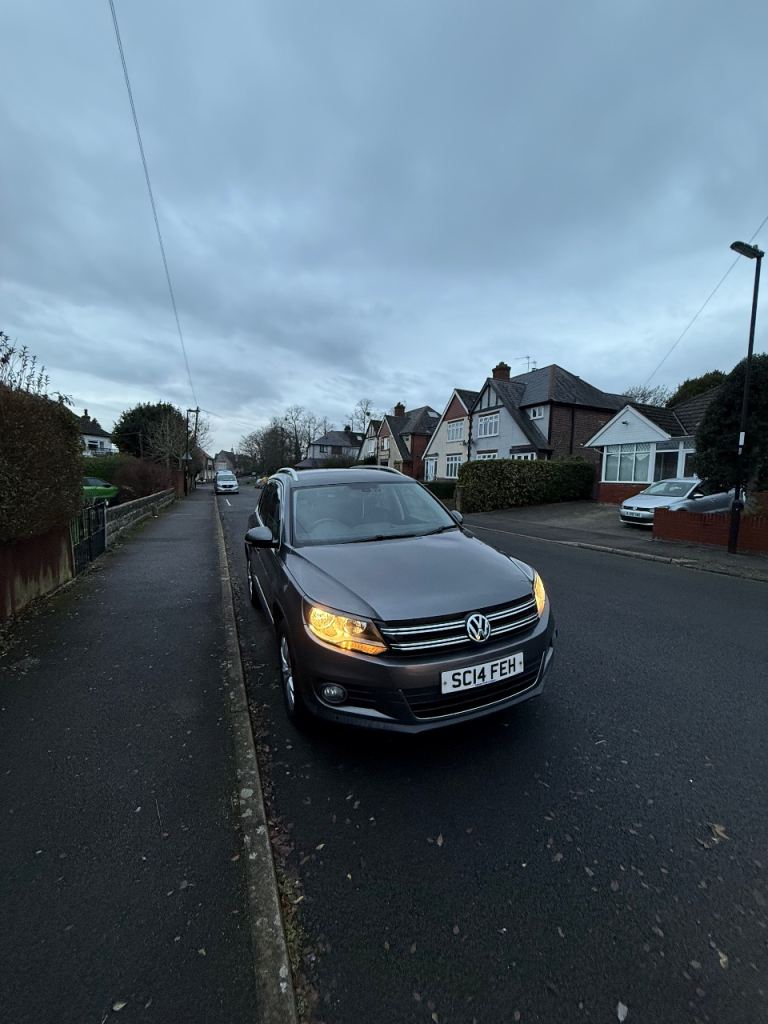 Volkswagen, TIGUAN, Estate, 2014, Semi-Auto, 1968 (cc), 5 doors