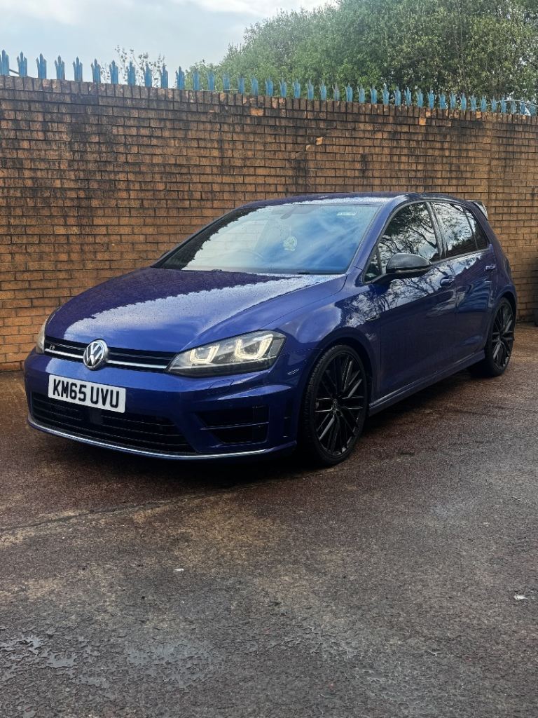2015 Volkswagen Golf R 
