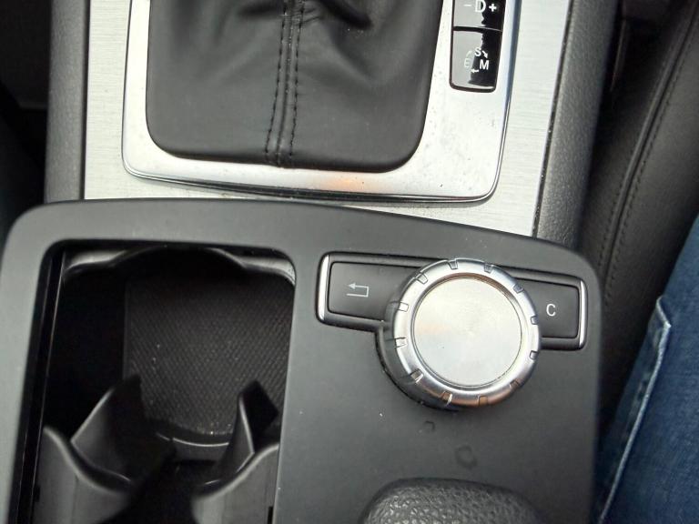 2011 Mercedes-Benz C Class C220 CDI BlueEFFICIENCY Sport 4dr Auto SALOON DIESEL Automatic