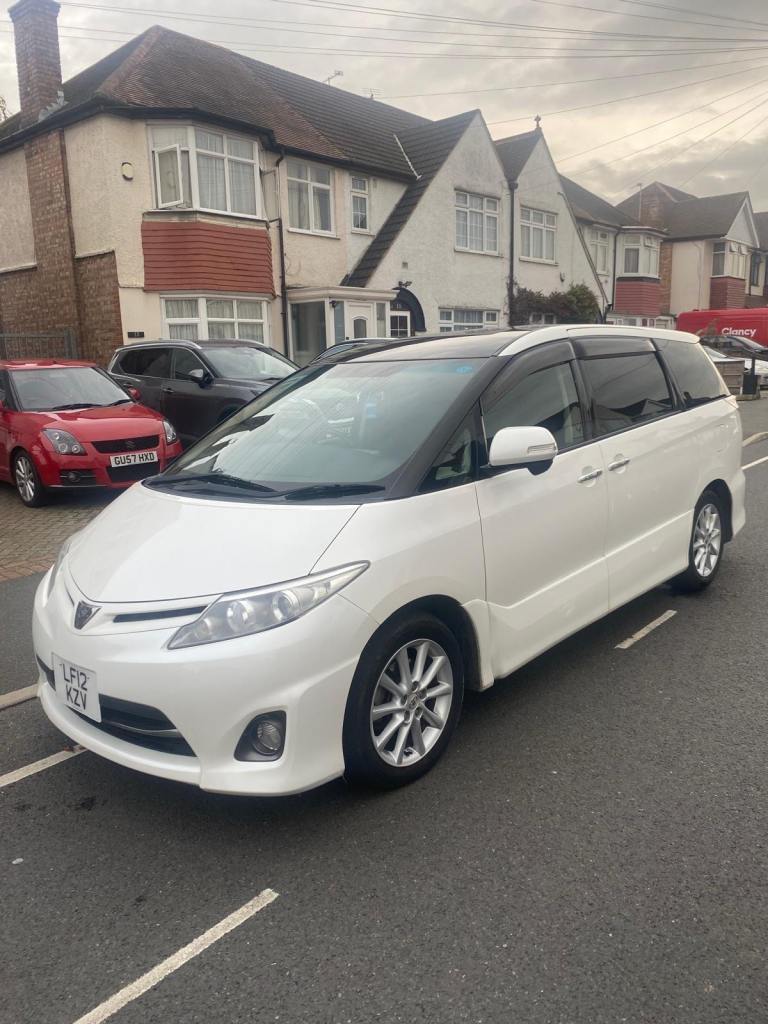 Toyota Estima Areas 2012 