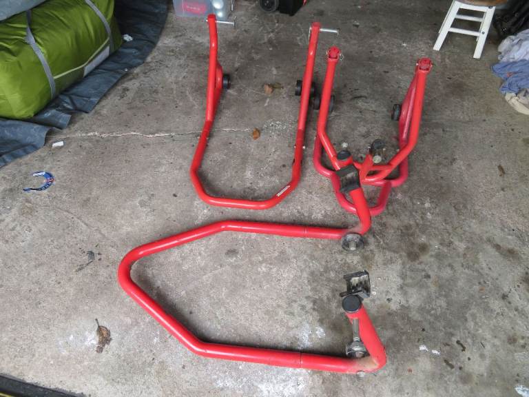 MOTORCYCLE PADDOCK STANDS & LIFT