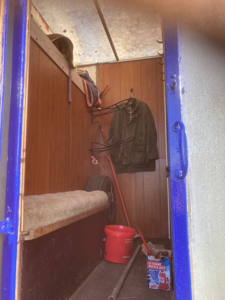 Iveco Eurocargo 75E17 Horsebox 7.5 Tonnes 2005.